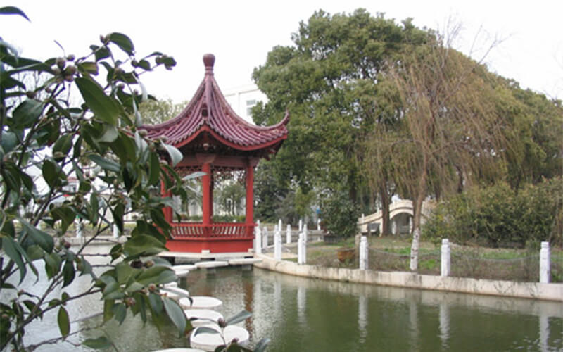 水上凉亭