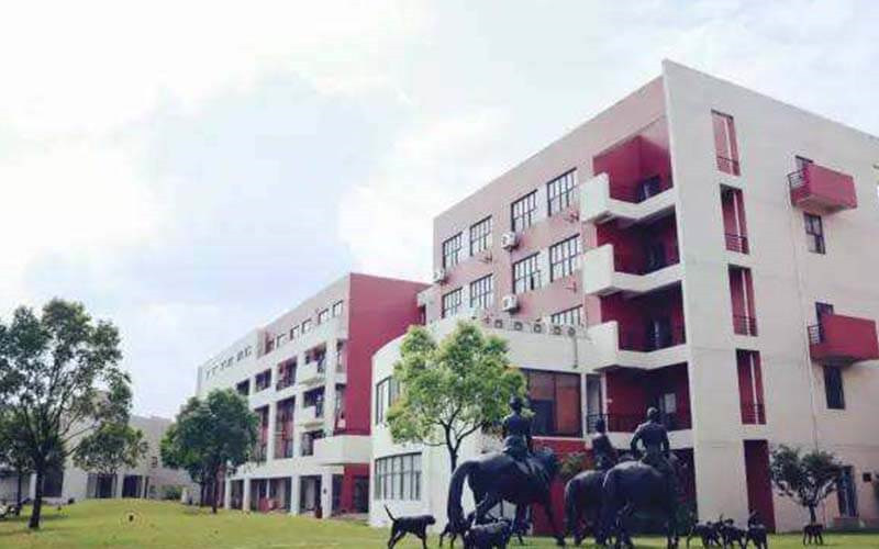 学院建筑
