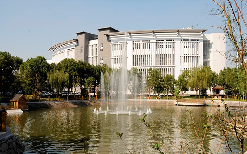 学院喷泉