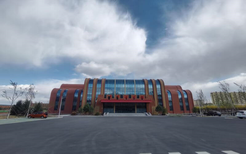 学院正面图