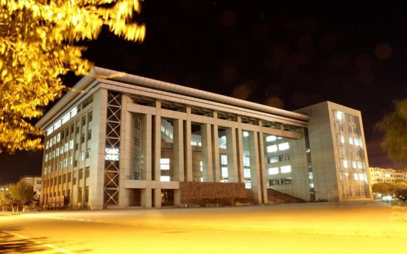 学院夜色