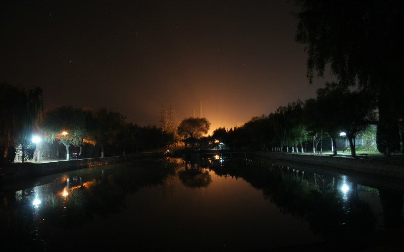 校园夜景