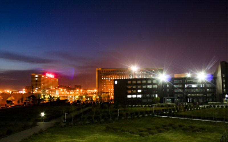 学院夜景
