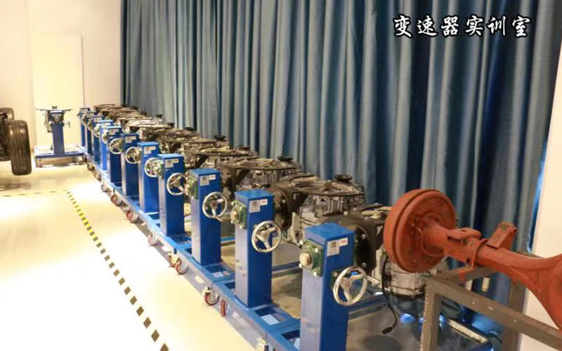 变速器