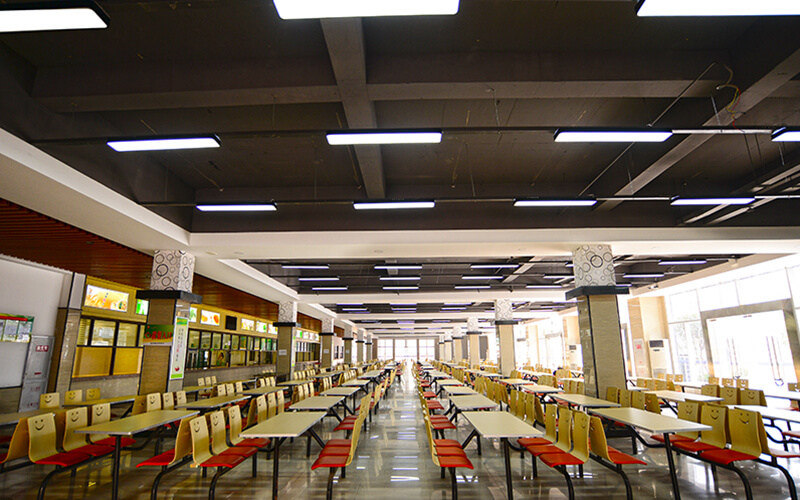 校园餐厅
