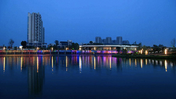 校园夜景