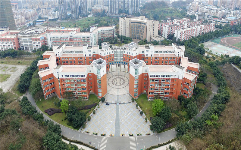 俯瞰校园