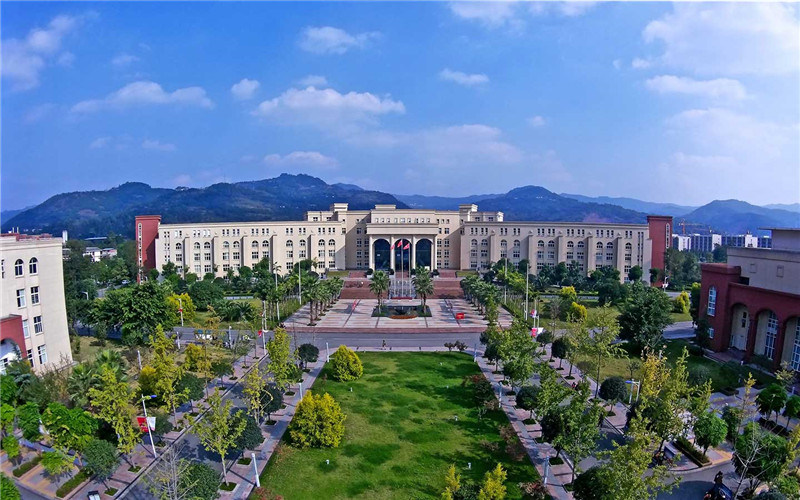俯瞰校园