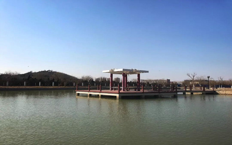水上凉亭