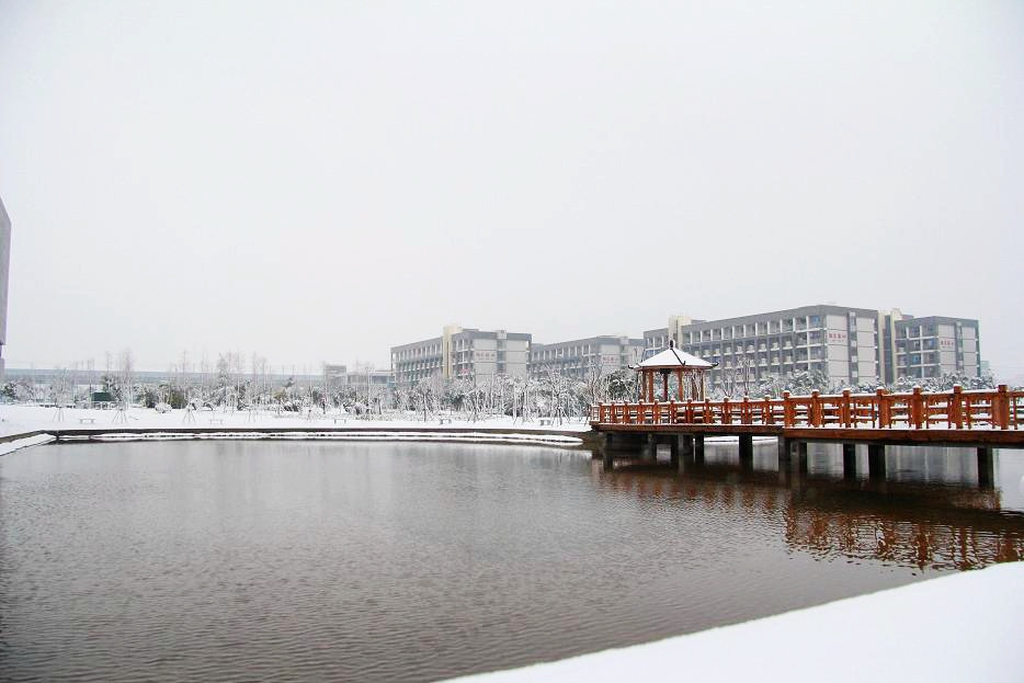 学院冬景