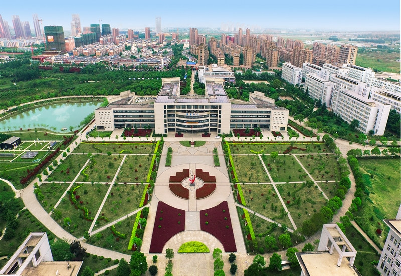 俯瞰学院