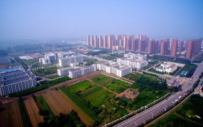 俯瞰校园