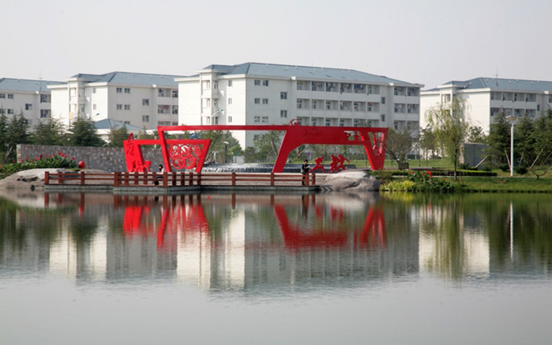 水上校园