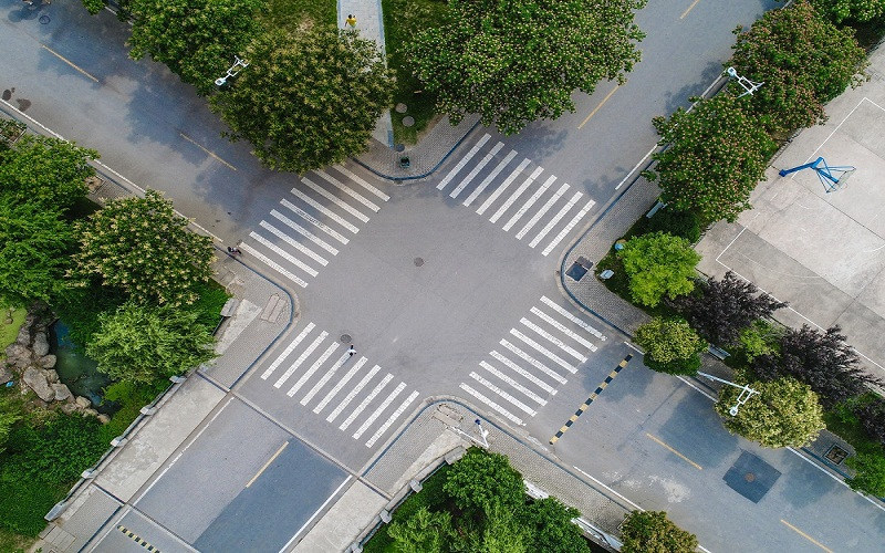 学院十字路口