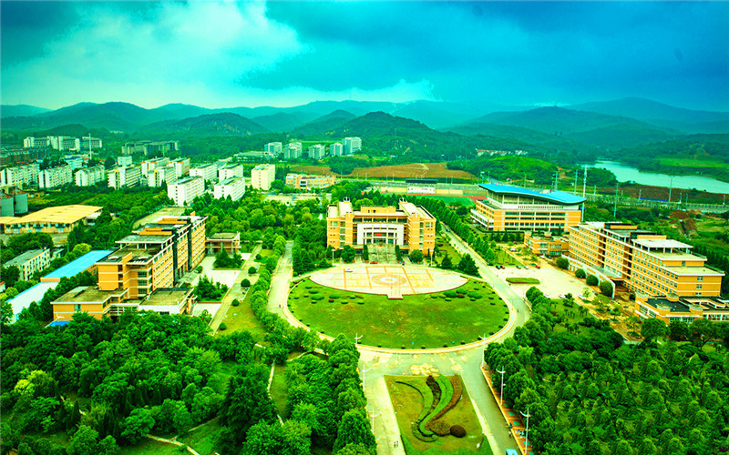 俯瞰学院