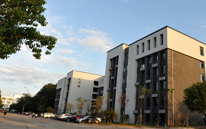学院建筑