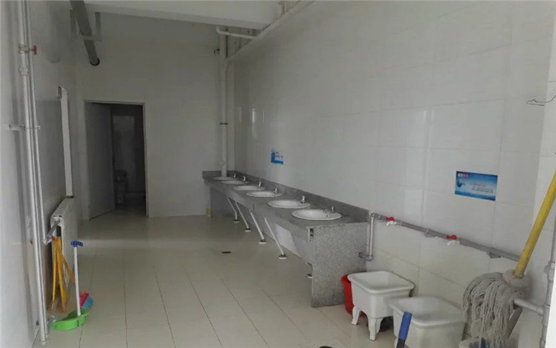 洗漱间