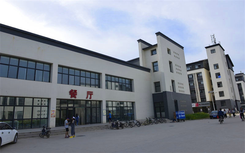 校园餐厅