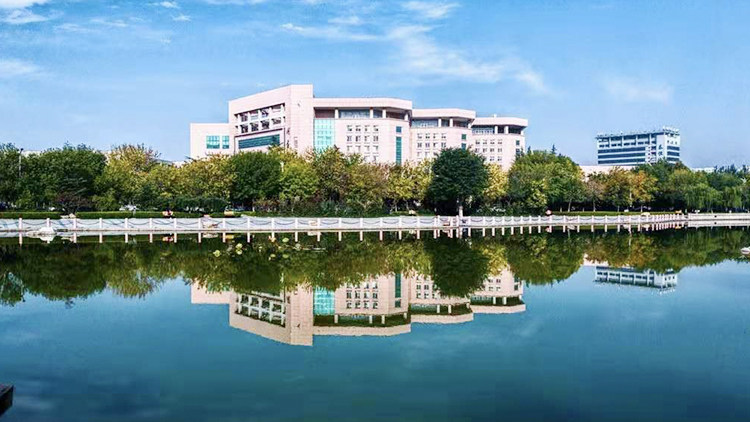 水上校园