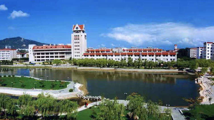 烟台大学首页