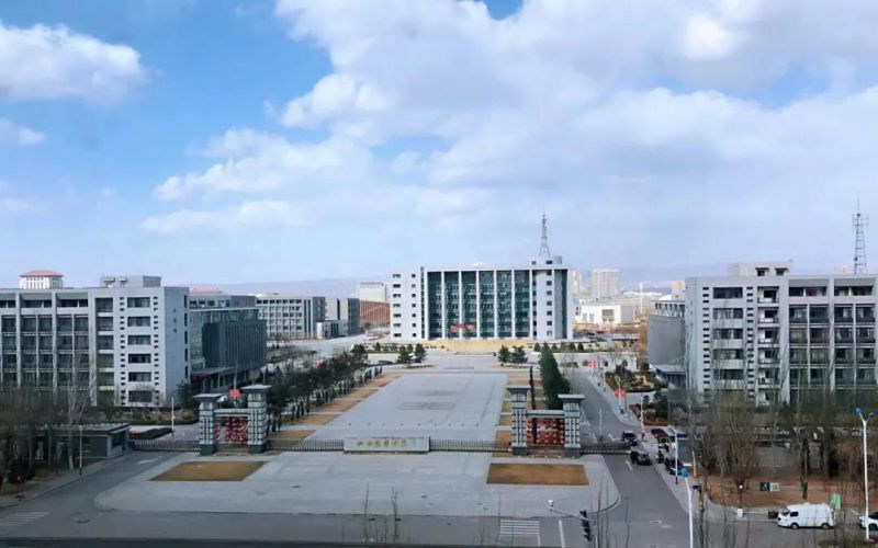 俯瞰学院