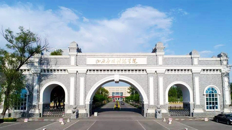 学院门口