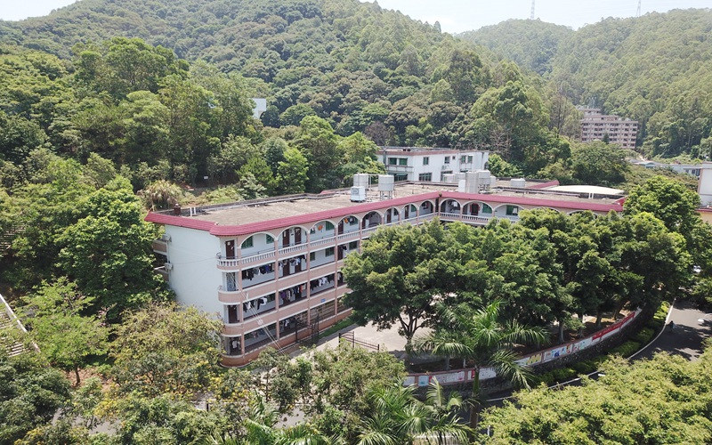 俯瞰学院