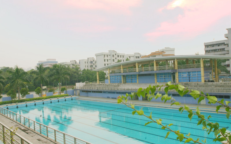 游泳池