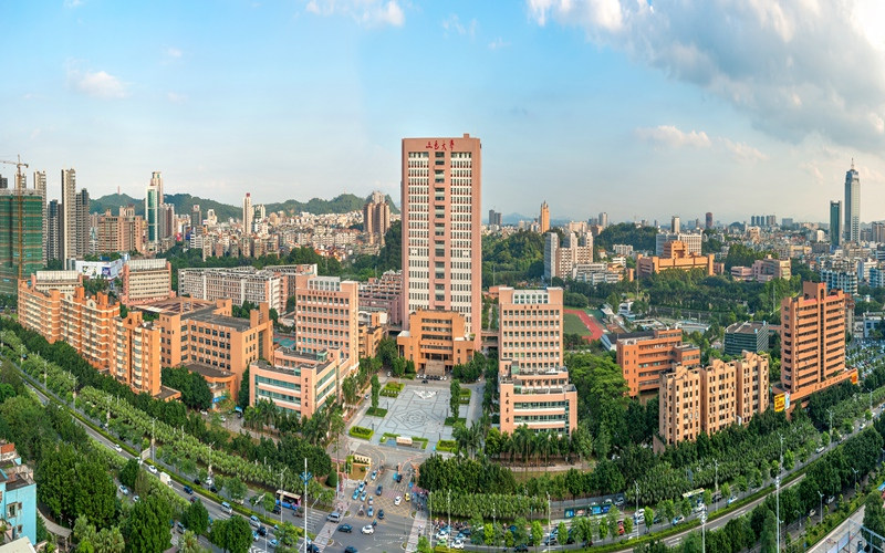 俯瞰校园