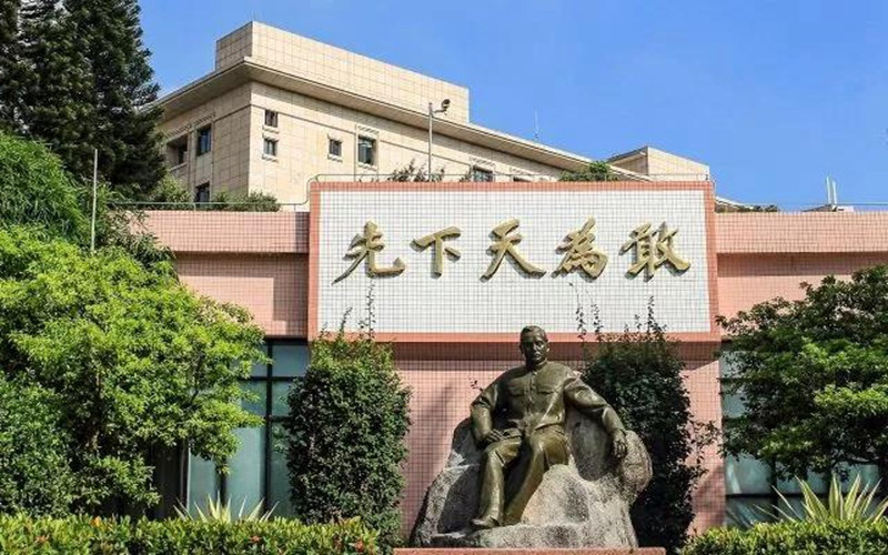 人物石像