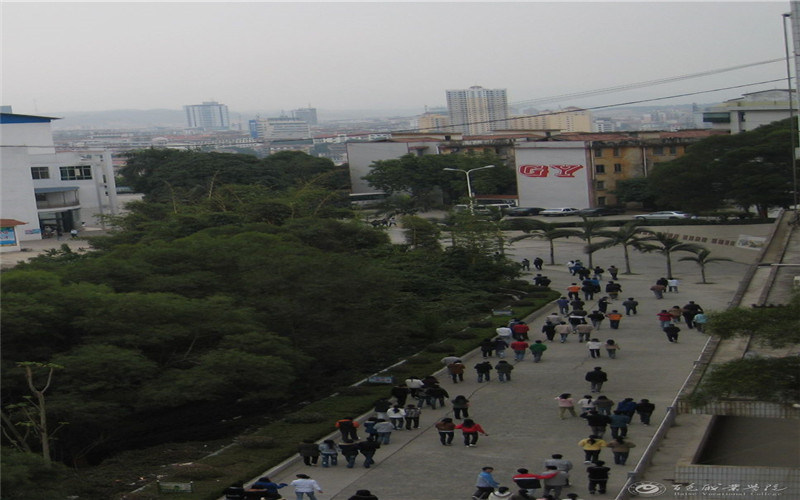 俯瞰学院