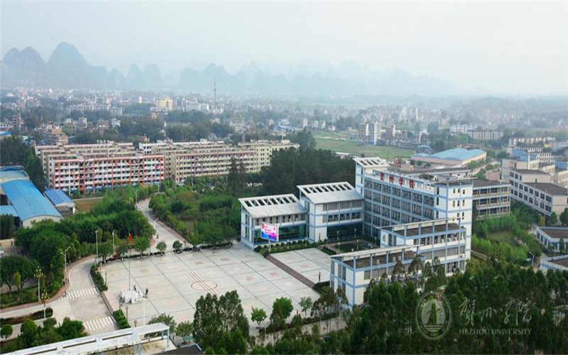俯瞰学院