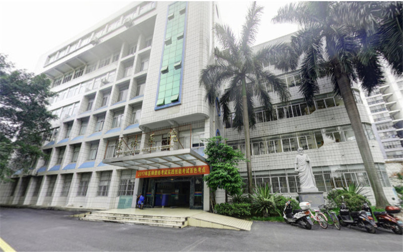 学院照片