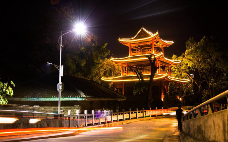 学院夜景