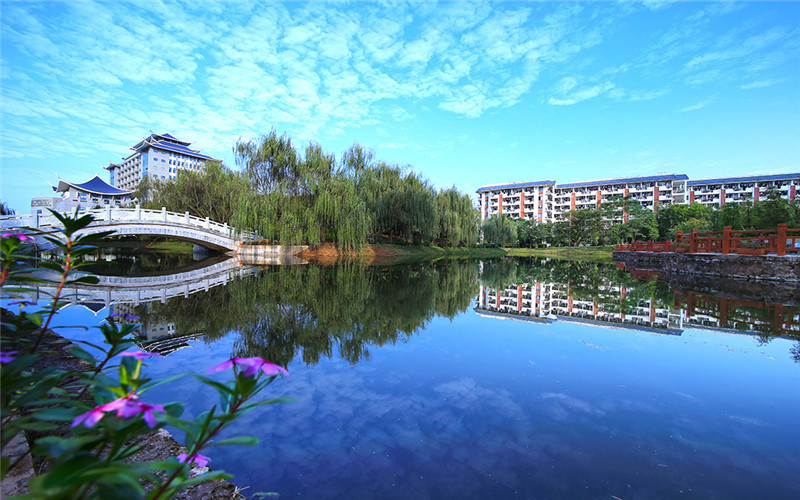 水上学院