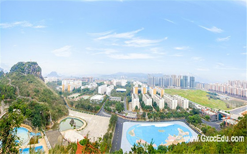俯瞰校园