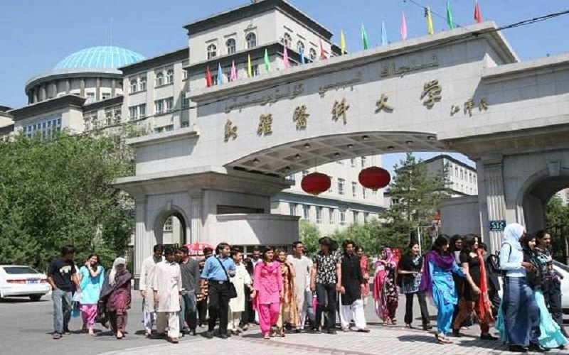 大门口