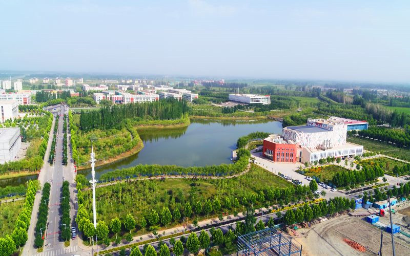 俯瞰校园