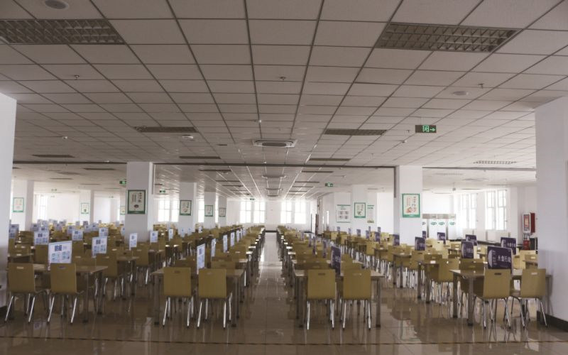 校园餐厅