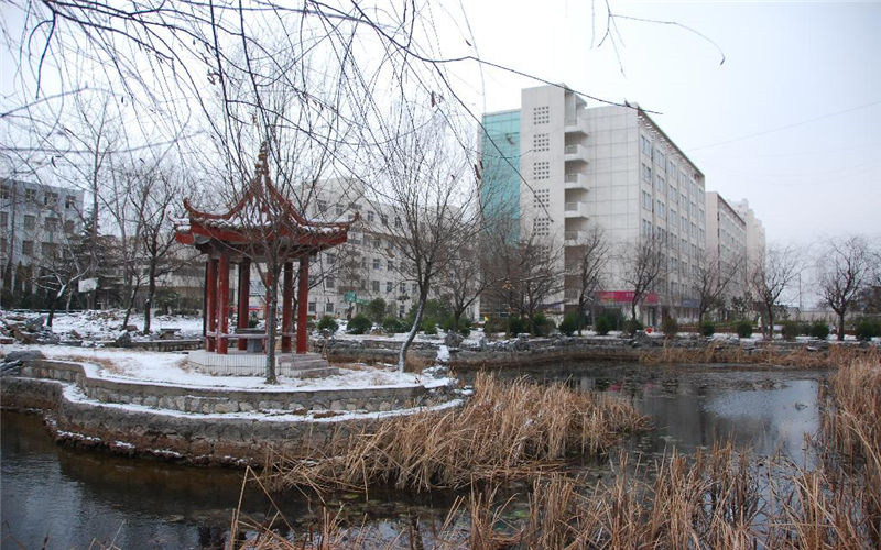 水上凉亭