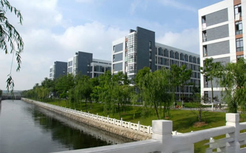 学院建筑