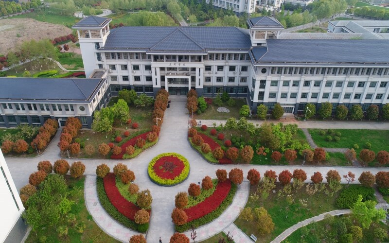俯瞰学院
