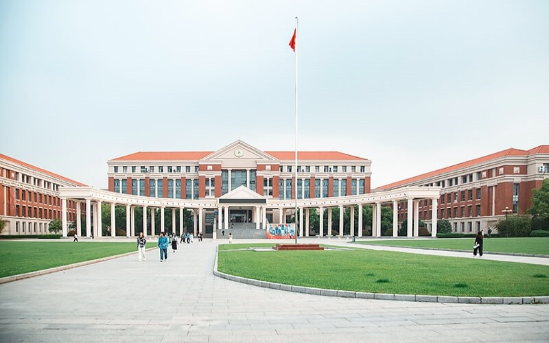 学院正面图