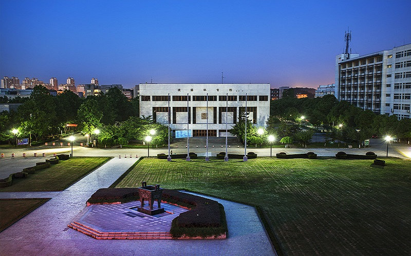 学院夜景