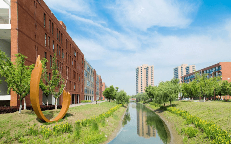 南京中医药大学翰林学院首页
