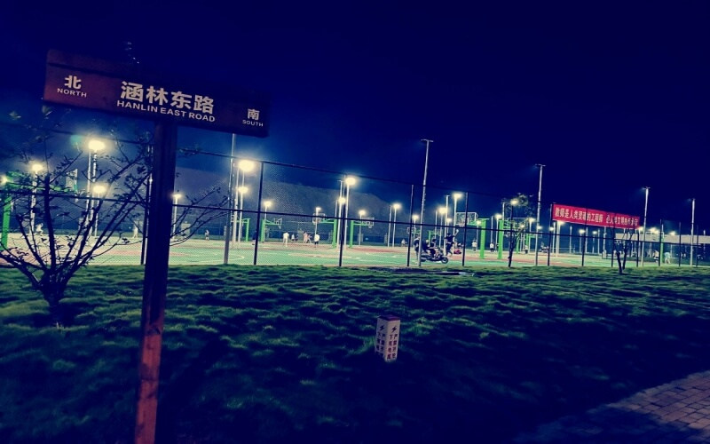 校园夜景