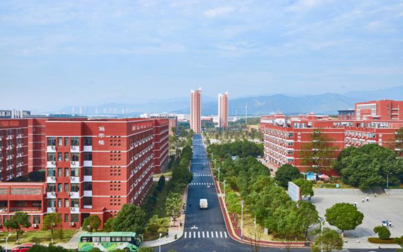 俯瞰校园