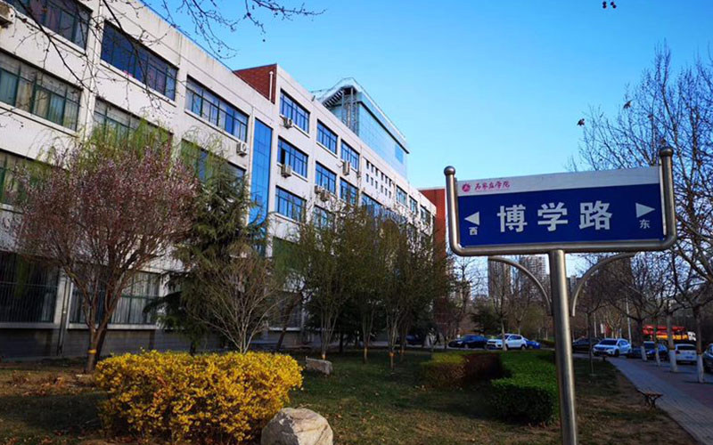 校园指路牌