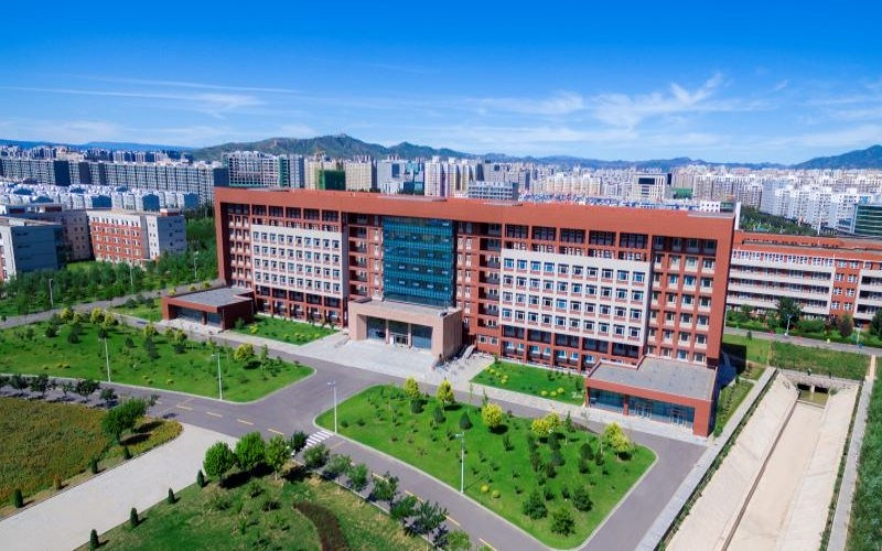 俯瞰校园