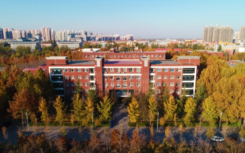 俯瞰校园